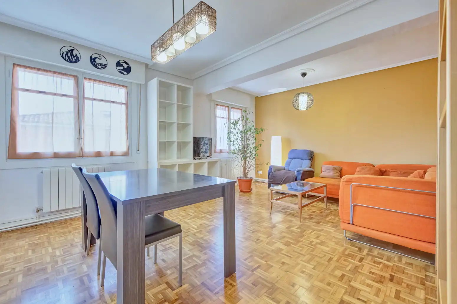 Living room of Flat for sale in  Pamplona / Iruña  with Heating and Parquet flooring