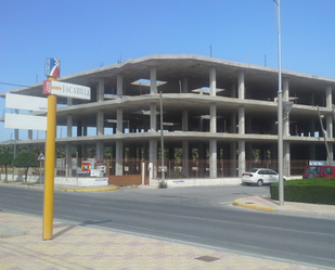 Vista exterior de Edifici en venda en Jacarilla