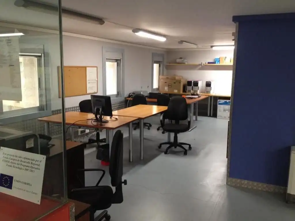 Local en venta en Rúa Emilio González López, Los Rosales