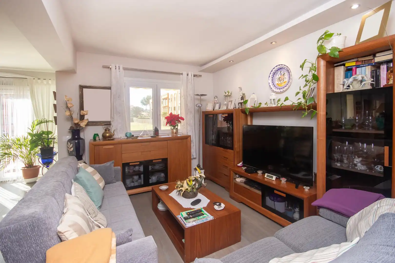 Wohnzimmer von Erdgeschoss zum Verkauf in Calvià mit Klimaanlage, Heizung und Terrasse