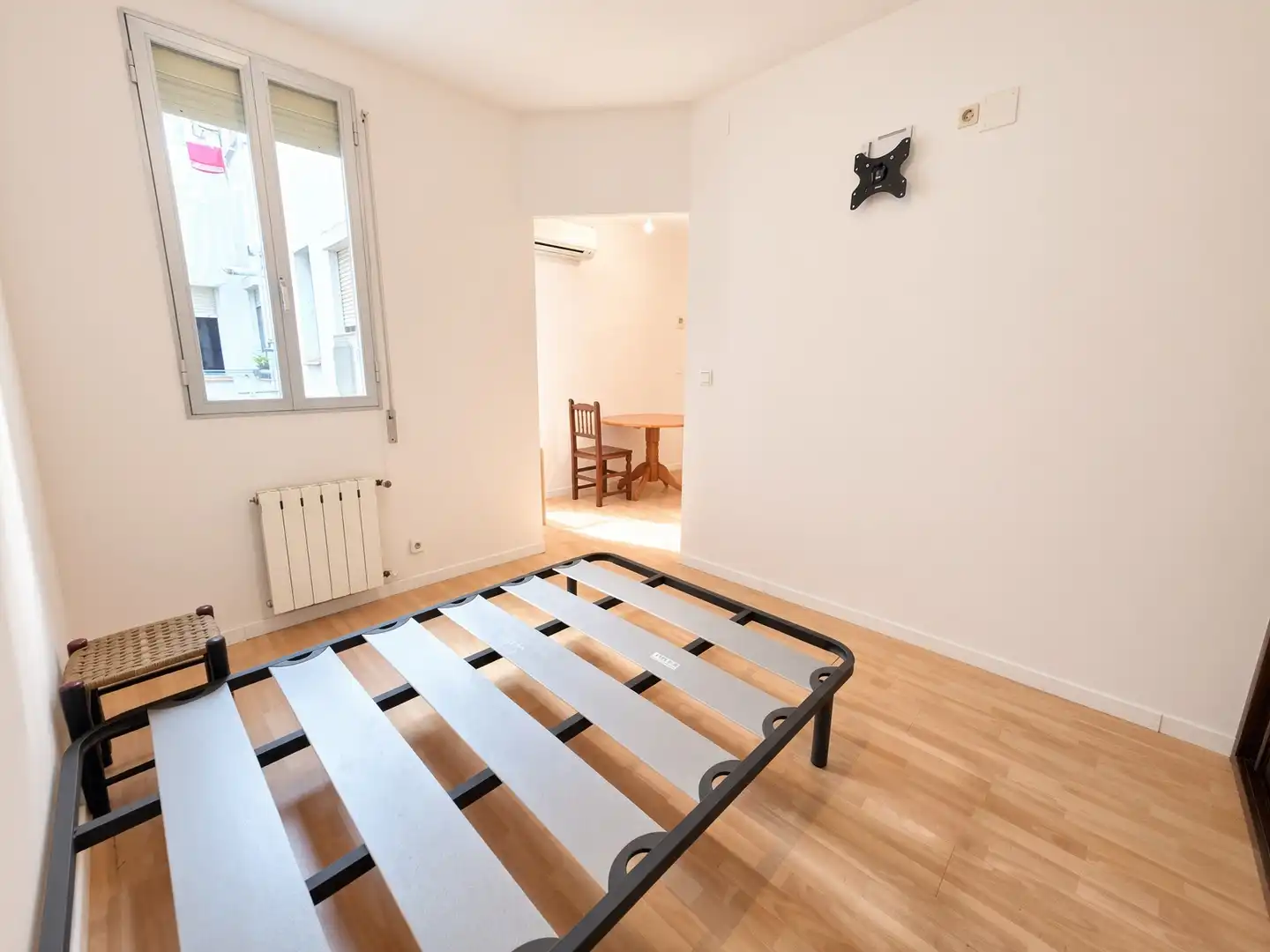 Bedroom of Flat for sale in Madrid  with Air Conditioner, Heating and Washing machine