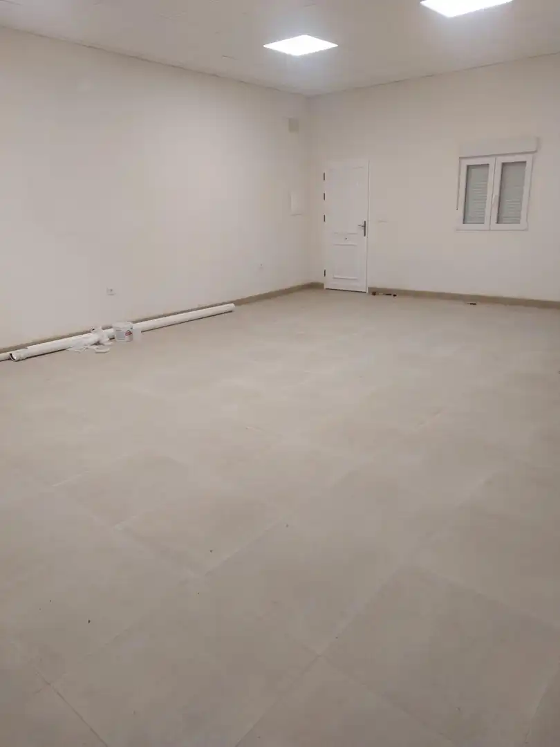 Local comercial en alquiler en Vall d'Alba, imagen 4