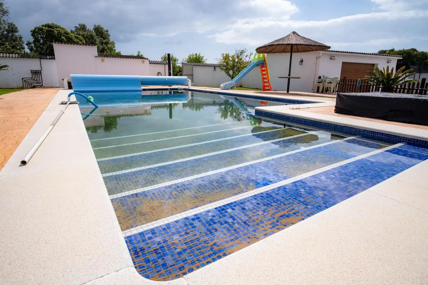 Villa con piscina in vendita a Las Lagunas - Campano, imagen 7