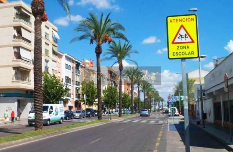 Vista exterior de Piso de alquiler en Mérida con Aire acondicionado