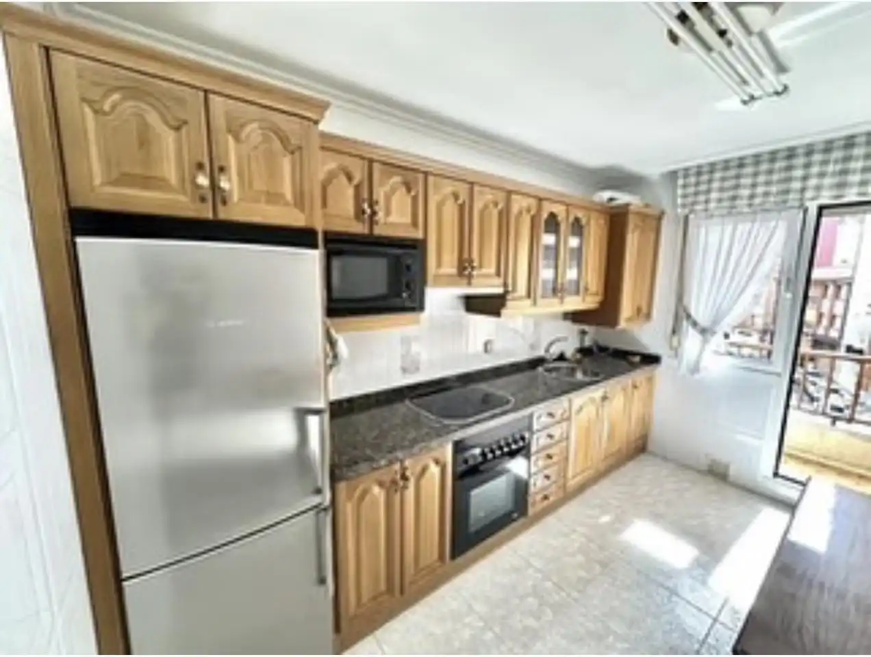 Kitchen of Flat for rent in Gijón   with Heating and Furnished