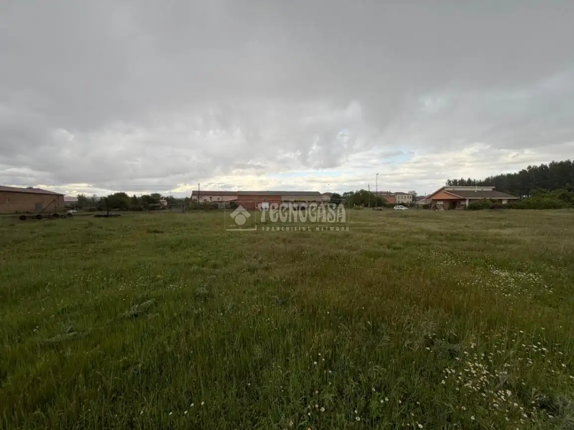Land for sale in Villanueva de las Manzanas