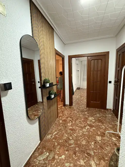 Flat for rent in Calle Romea, 9, Linarejos