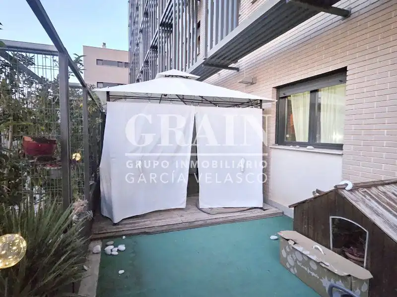Jardín de Piso en venta en Albacete con Calefacción, Terraza y Trastero
