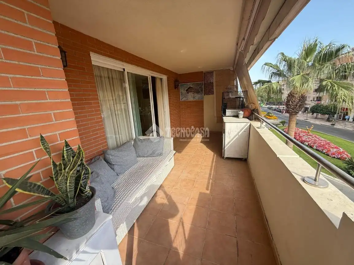 Terraza de Piso en venta en Estepona con Balcón