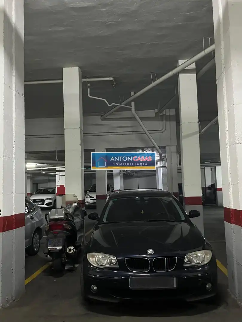 Aparcament de Pis en venda en Alicante / Alacant amb Aire condicionat, Terrassa i Moblat