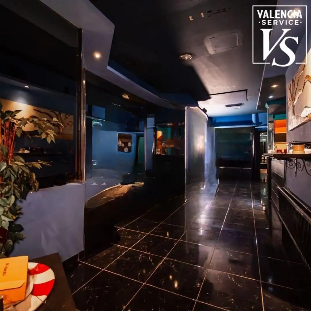 Local en venta en Valencia con Aire acondicionado y Amueblado