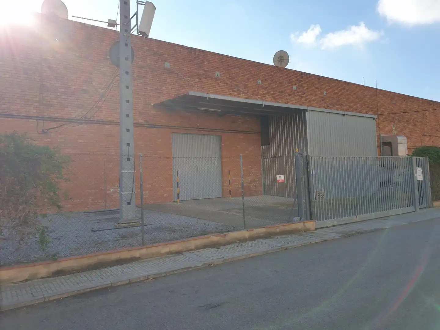Vista exterior de Nave industrial de alquiler en La Garriga