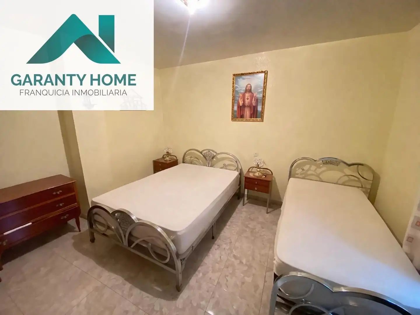Dormitori de Casa o xalet en venda en Torredonjimeno amb Aire condicionat, Terrassa i Traster