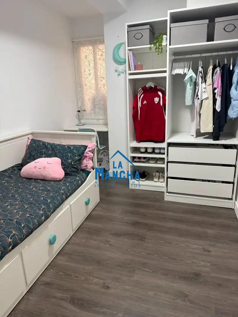 Habitación de Piso en venta en Albacete con Aire acondicionado, Calefacción y Amueblado