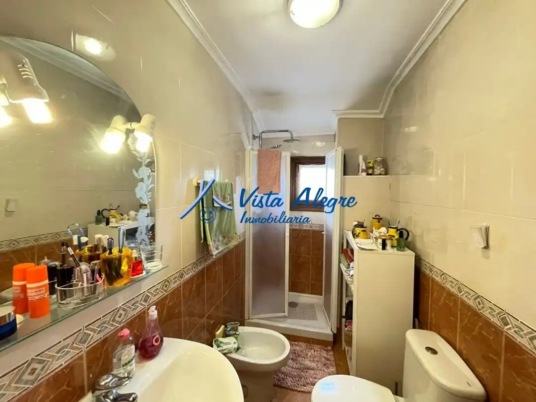 Bany de Casa o xalet en venda en Ochánduri amb Moblat