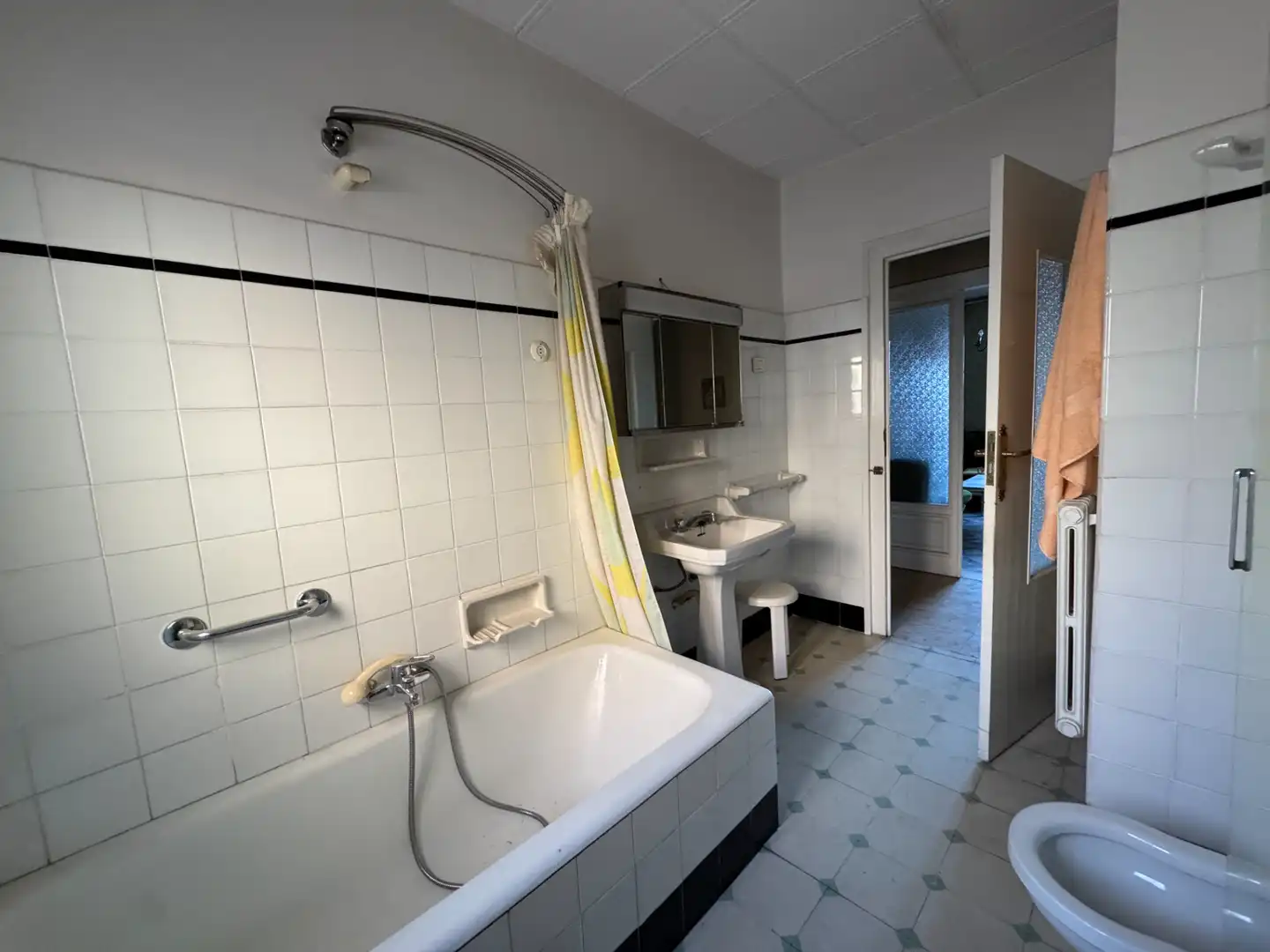 Bany de Pis en venda en Jaca amb Traster i Balcó