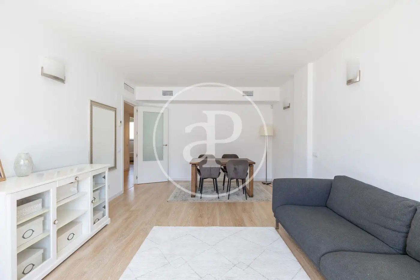 Sala de estar de Piso en venta en Sant Just Desvern con Aire acondicionado, Calefacción y Terraza