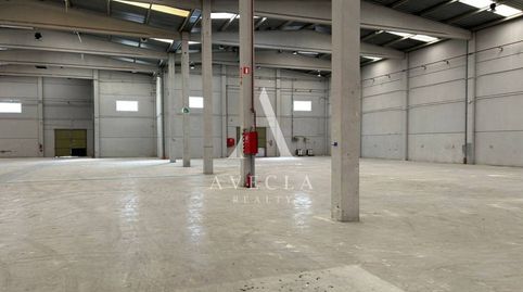 Foto 3 von Fabrikhallen zur Miete in Calle Salvador Seguí, 1, Abrera, Barcelona