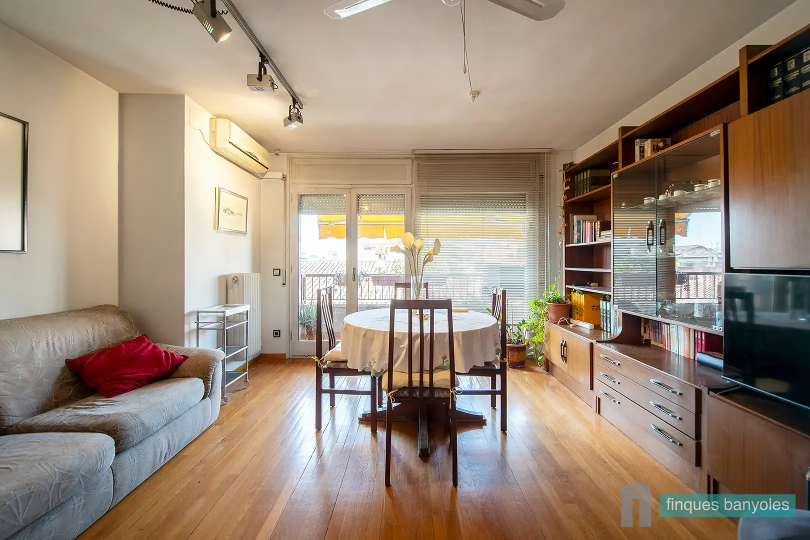 Comedor de Piso en venta en Banyoles con Aire acondicionado, Calefacción y Terraza