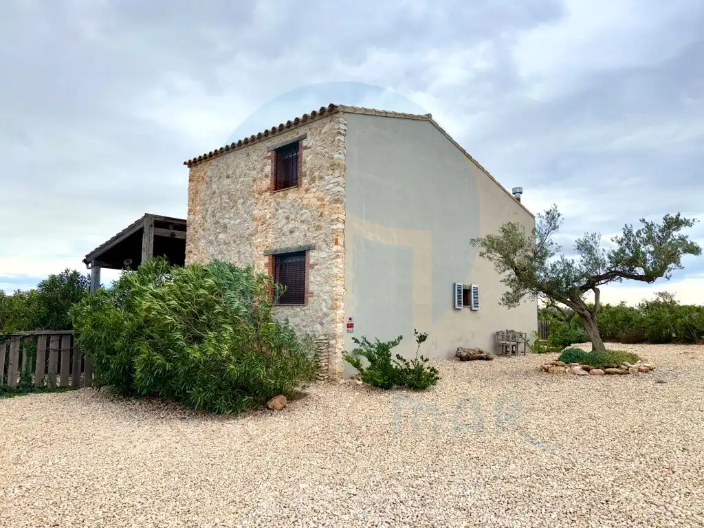 Exterior view of Houses for sale in Camarles