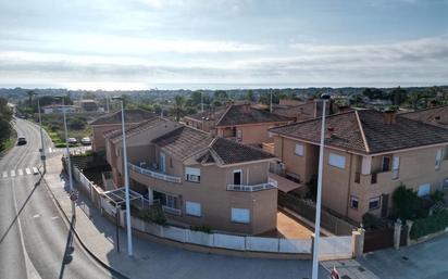 Vista exterior de Casa o xalet en venda en Elche / Elx