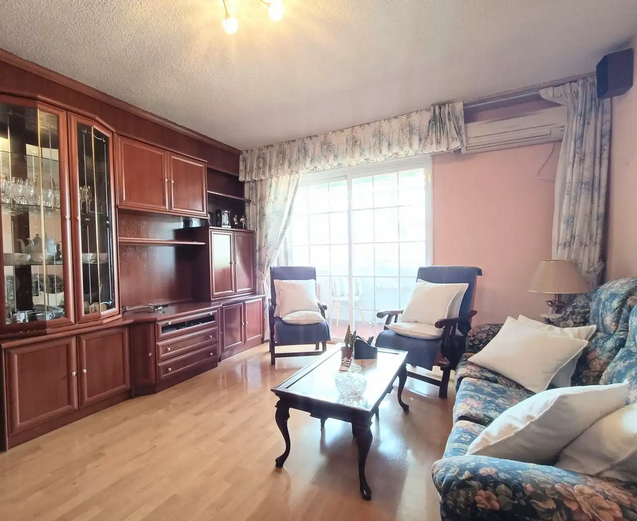 Flat with lift to rent in MARROQUINA