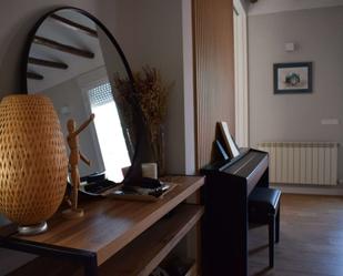 Bedroom of Apartment to share in  Madrid Capital  with Air Conditioner, Heating and Terrace