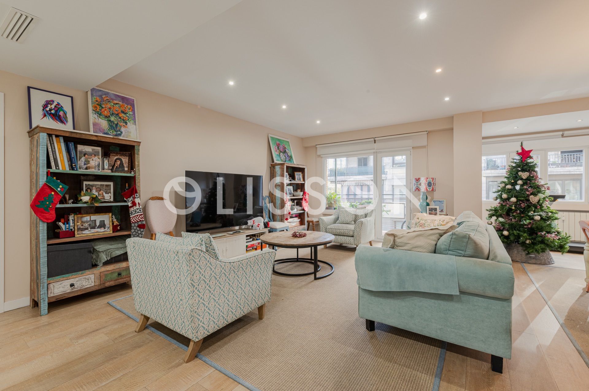 Sala d'estar de Pis en venda en  Madrid Capital amb Aire condicionat, Calefacció i Terrassa