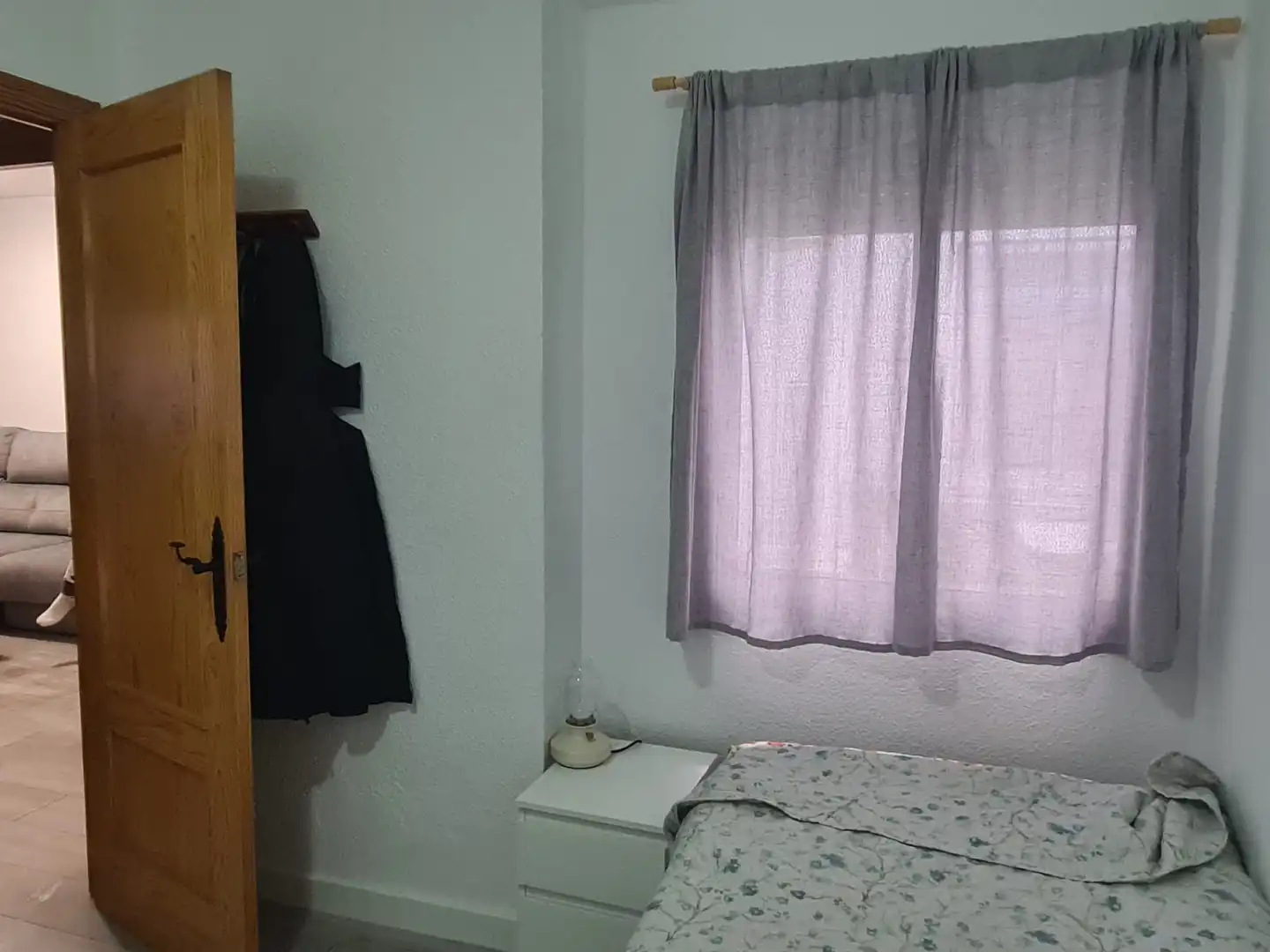 Bedroom of Flat for sale in Sevilla  with Air Conditioner