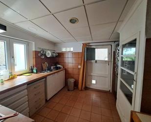 Cuina de Casa o xalet en venda en Llutxent amb Jardí privat