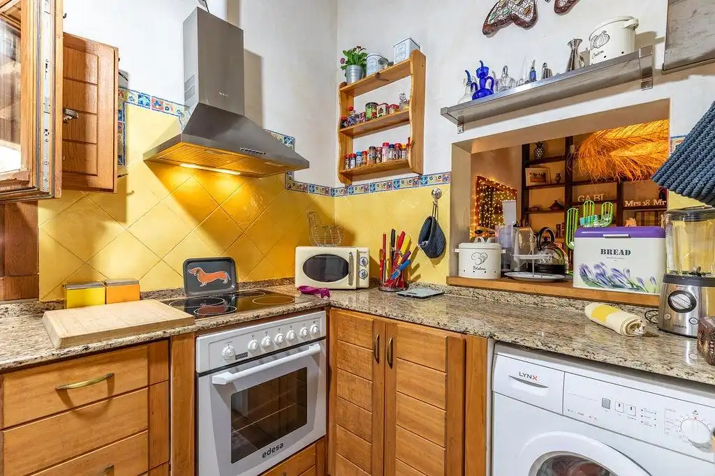 Cocina de Finca rústica en venta en Cuacos de Yuste con Jardín privado, Terraza y Piscina