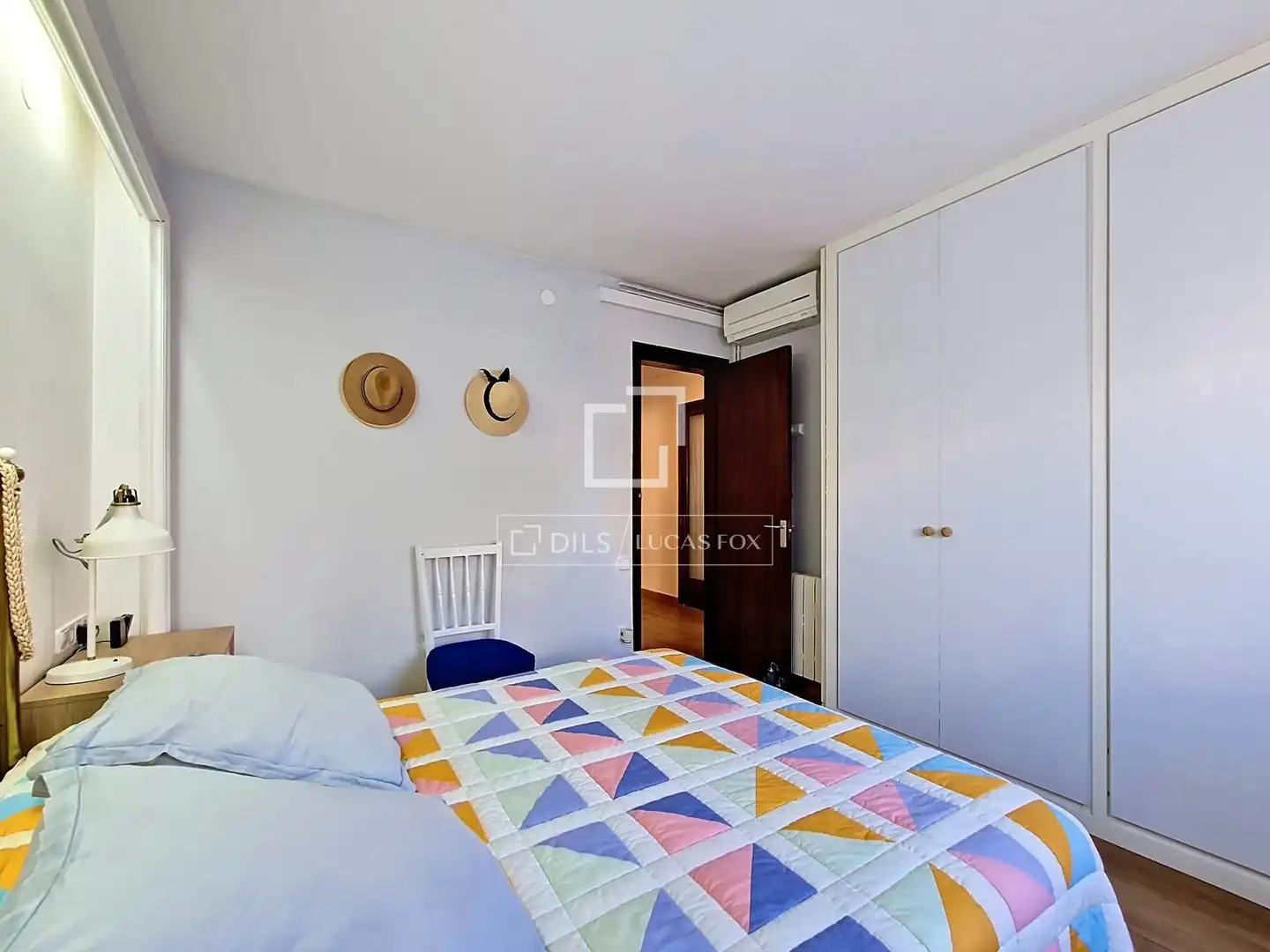 Bedroom of Flat for sale in Vilanova i la Geltrú  with Air Conditioner, Heating and Terrace