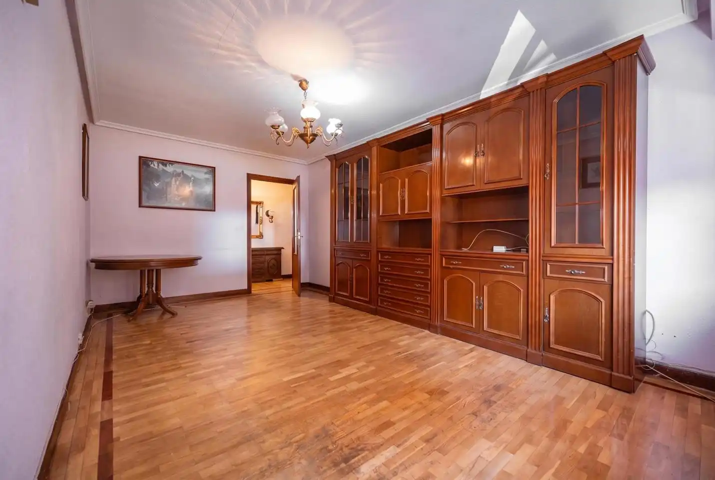 Living room of Flat for sale in Ávila  with Heating, Parquet flooring and Furnished