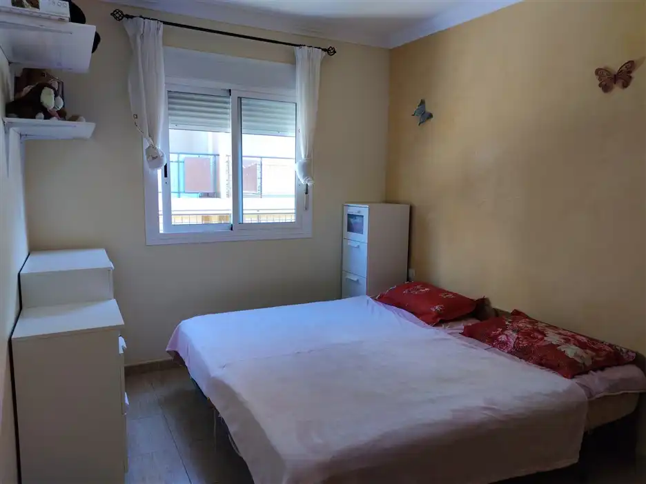 Habitación de Apartamento en venta en Adeje con Amueblado, Horno y Lavadora
