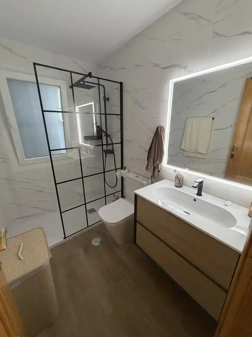 Bathroom of Flat for rent in Velilla - Velilla Taramay