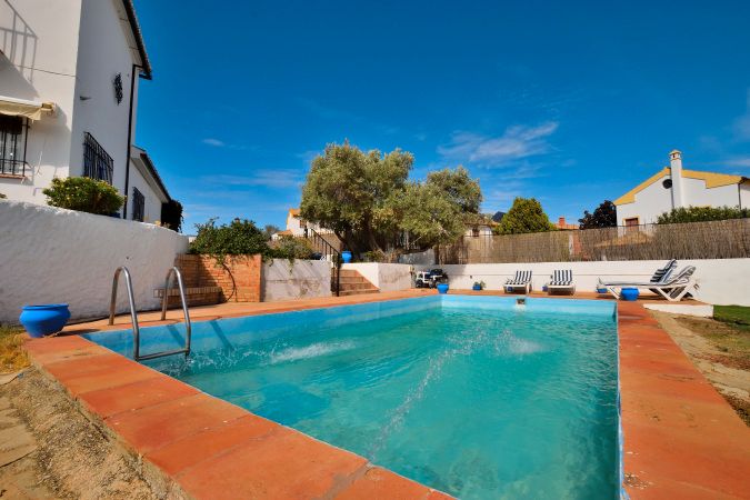 Piscina de Casa o xalet en venda en Ronda amb Aire condicionat, Calefacció i Jardí privat