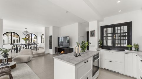 Foto 5 de Piso en venta en Las Brisas, Marbella