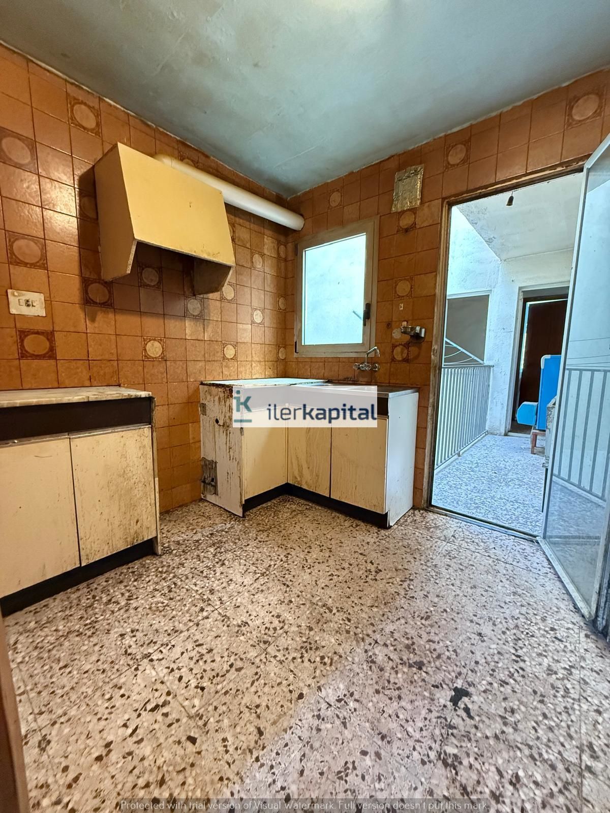 Kitchen of Flat for sale in  Lleida Capital  with Heating