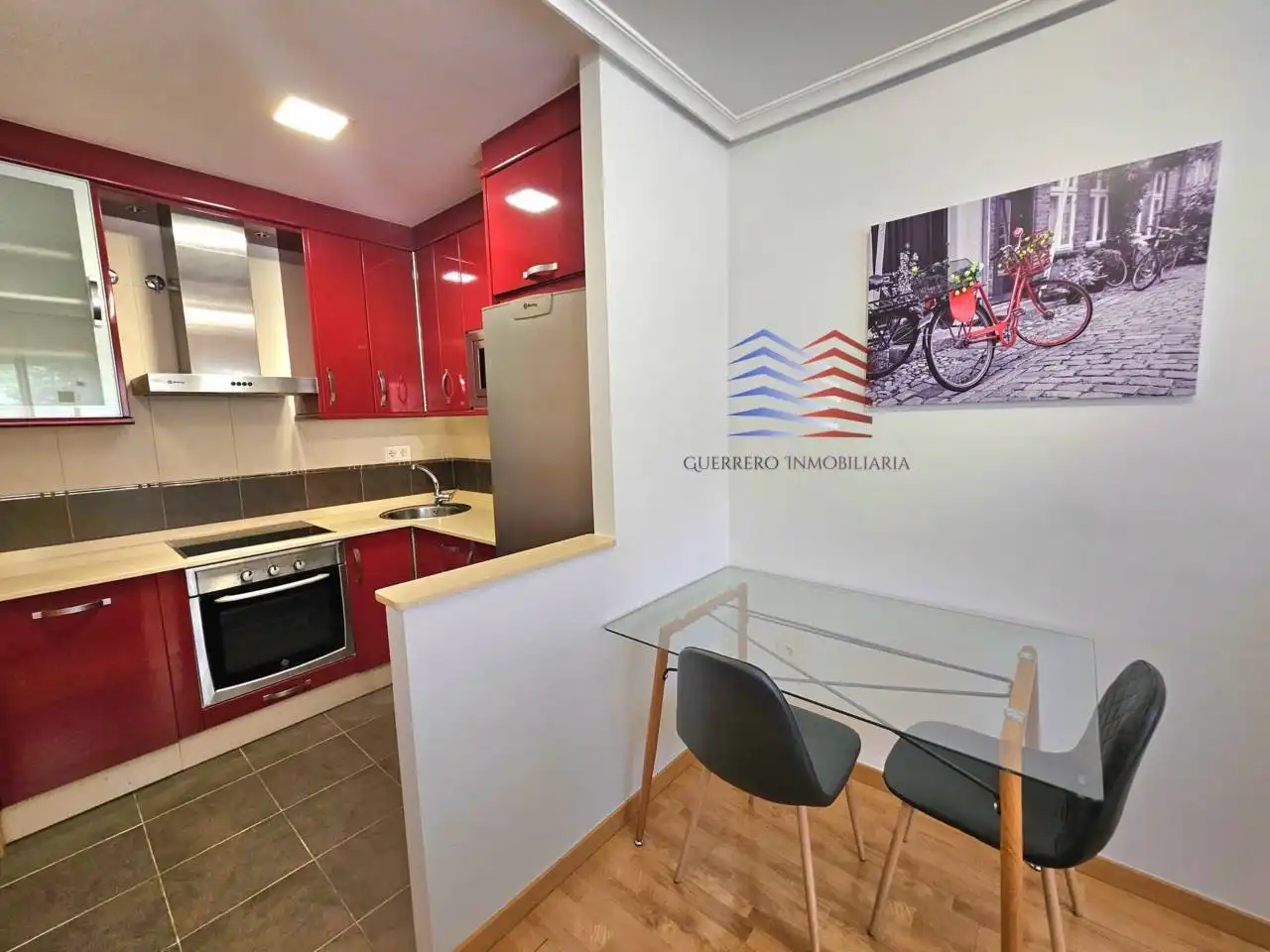Cocina de Estudio de alquiler en Ourense Capital  con Calefacción, Parquet y Trastero