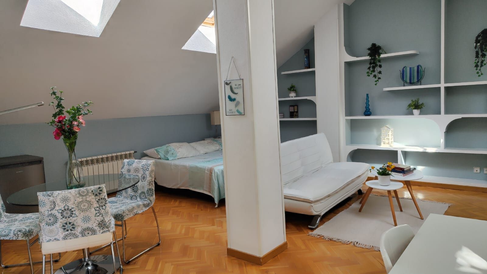 Bedroom of Attic to rent in  Madrid Capital  with Heating, Terrace and Balcony