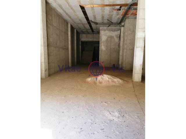 Local comercial en Alquiler en Calle Enebro en Tercia