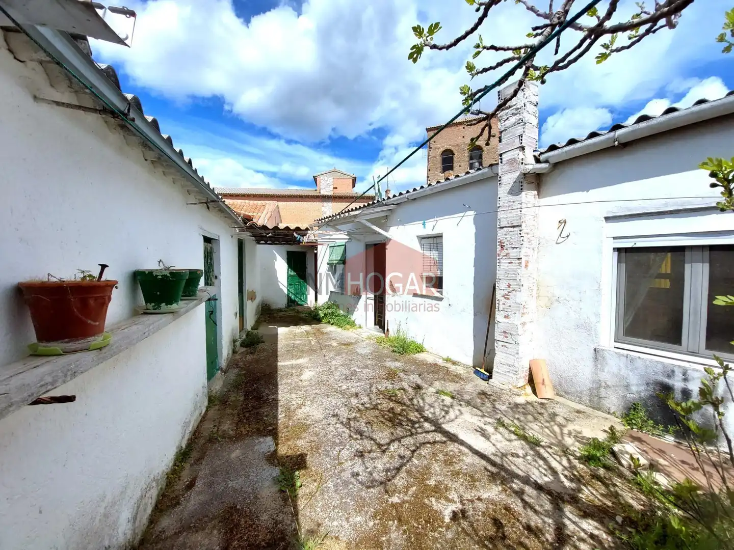 Vista exterior de Casa o xalet en venda en Palacios de Goda amb Calefacció, Terrassa i Traster