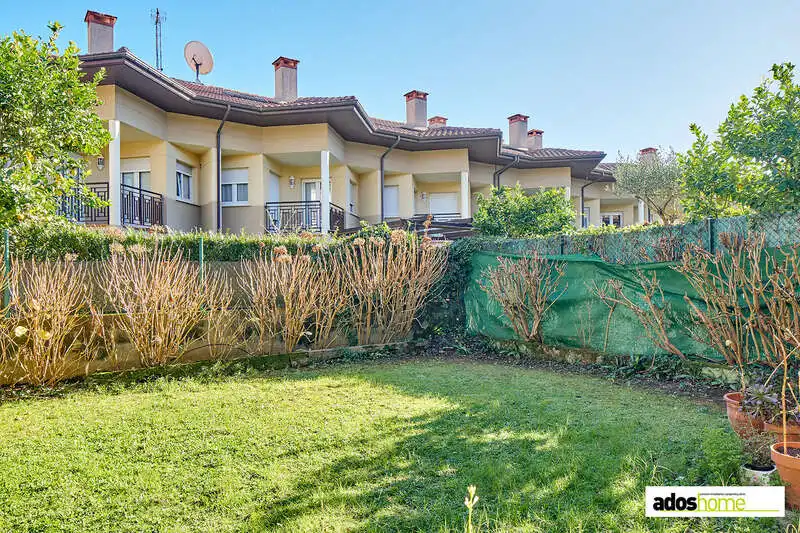 Jardín de Casa adosada en venta en Zarautz con Calefacción