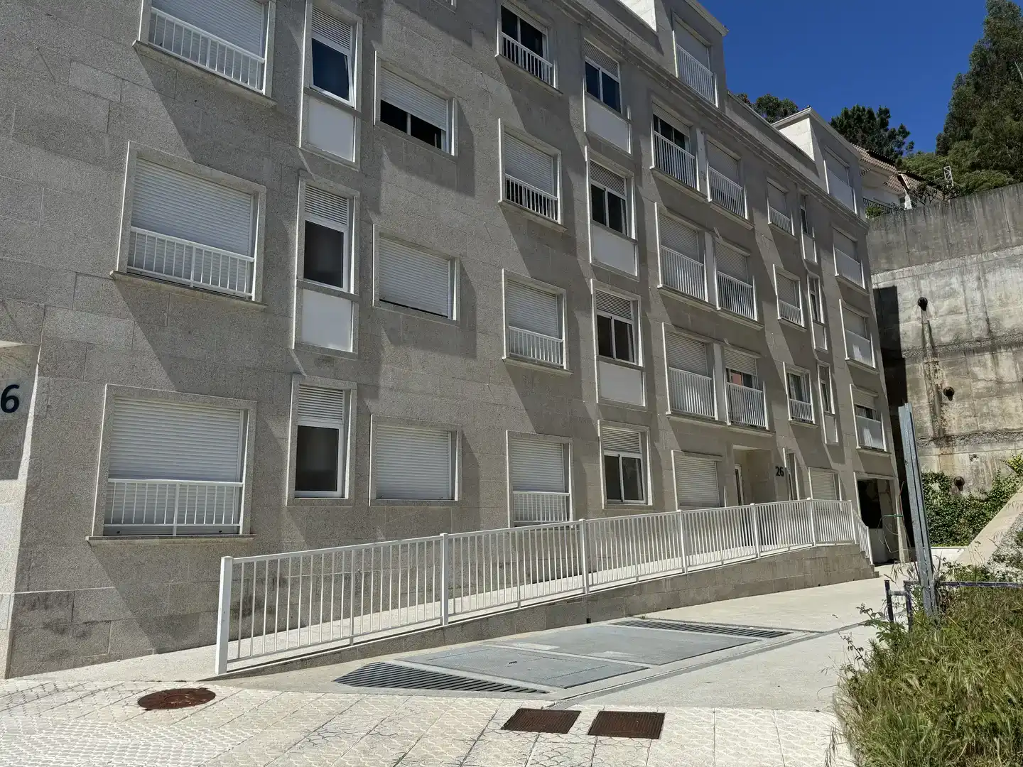 Exterior view of Flat for rent in Poio  with Parquet flooring, Storage room and Furnished
