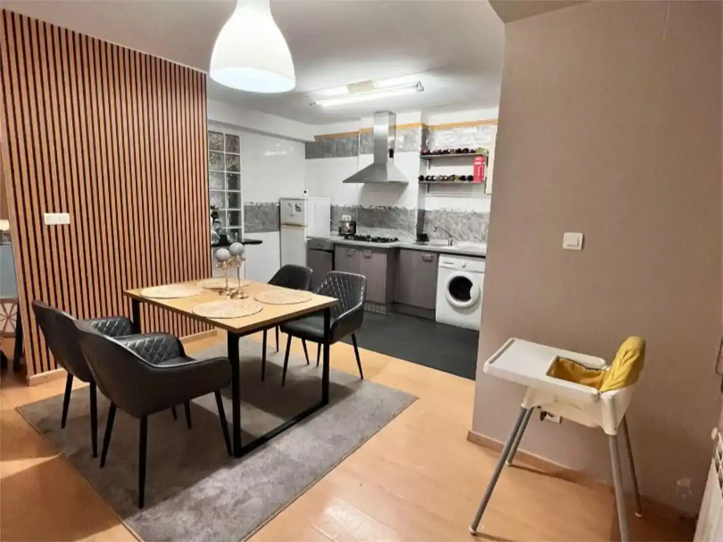 Cuina de Pis en venda en Sabiñánigo amb Parquet, Traster i Moblat