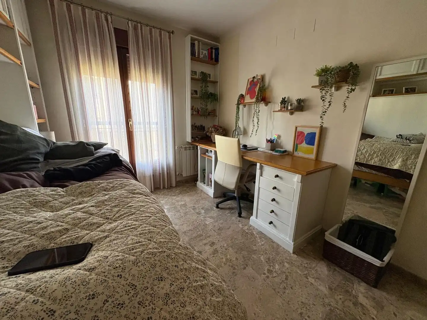 Dormitori de Casa adosada en venda en Córdoba amb Aire condicionat, Calefacció i Jardí privat