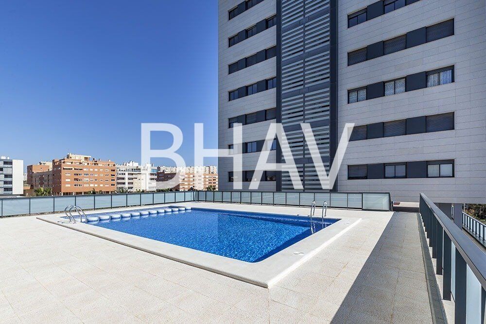 Swimming pool of Flat to rent in Alicante / Alacant  with Air Conditioner, Heating and Terrace