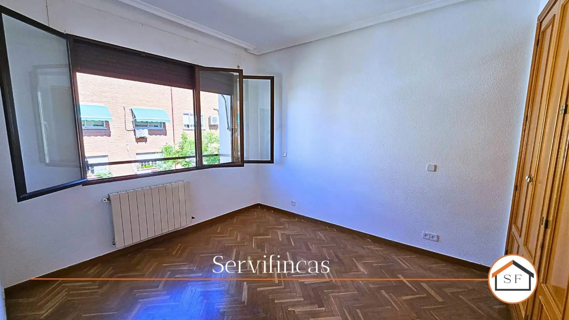 Schlafzimmer von Wohnung zur Miete in Madrid mit Heizung und Parkett