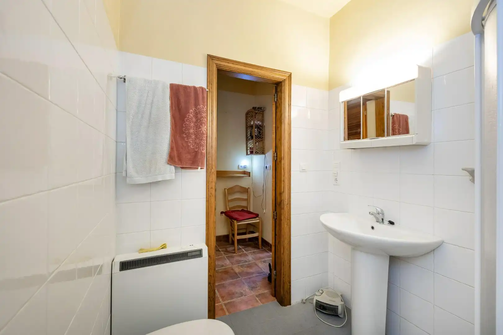 Bany de Casa o xalet en venda en Granada amb Aire condicionat, Terrassa i Moblat