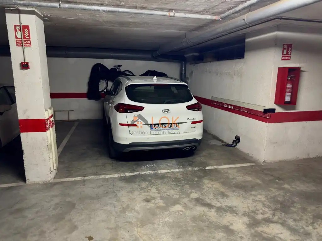 Parking de Piso en venta en Málaga con Aire acondicionado, Jardín privado y Terraza